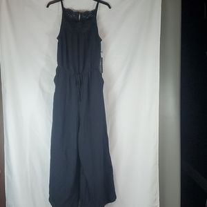 DOE & RAE Wide Leg Black Jumpsuit Size Small